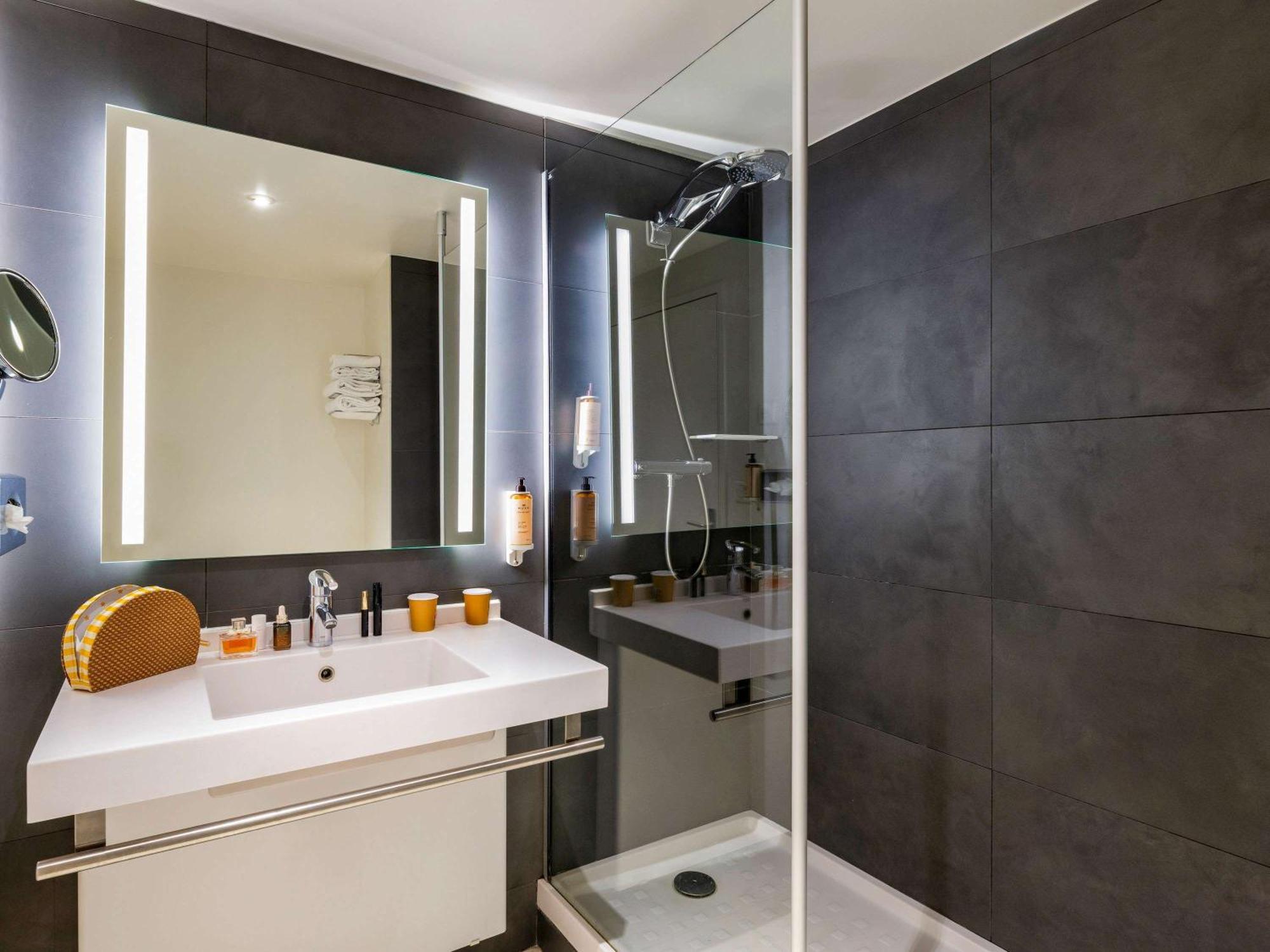 Hôtel Mercure Lyon Centre Lumière Esterno foto