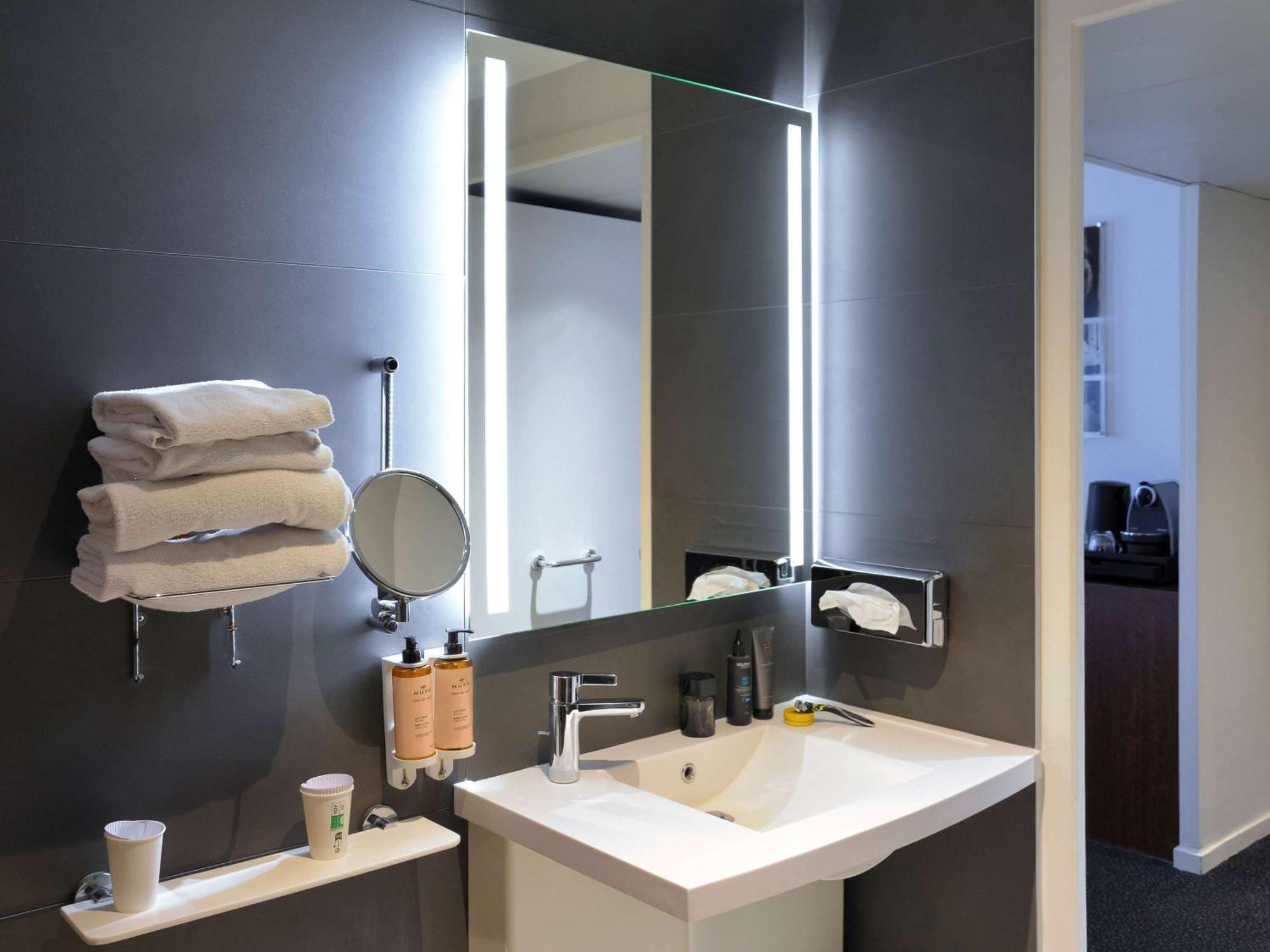 Hôtel Mercure Lyon Centre Lumière Esterno foto